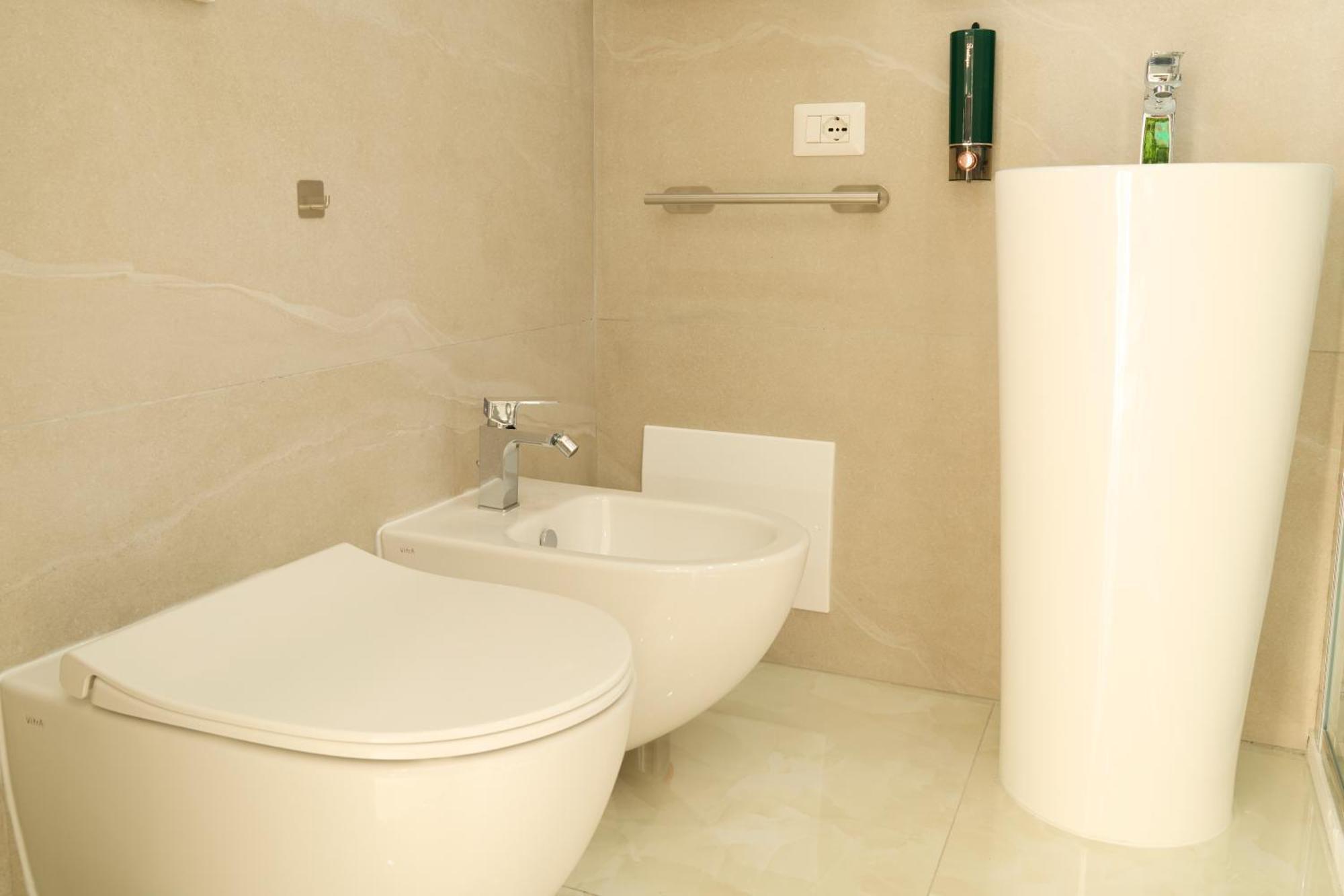 Napoli Central Lumina Suites Extérieur photo