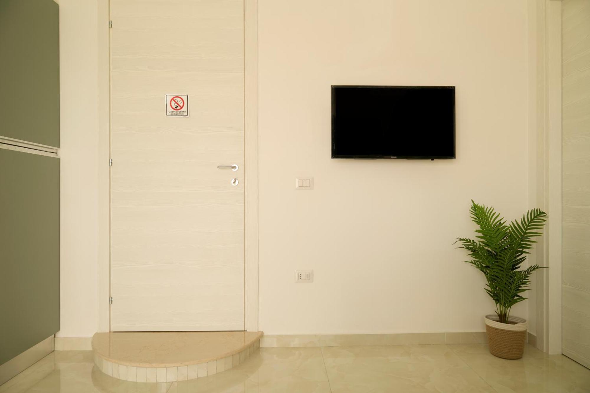 Napoli Central Lumina Suites Extérieur photo